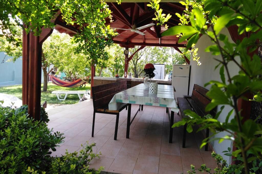 Villa Viktoria Halkidiki Nea Silata Exterior photo